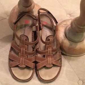 Berkemann women’s sandals brown 7.5 leather